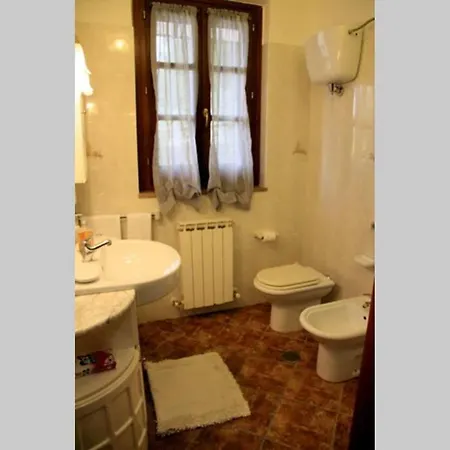 La Casetta Di Piera Apartmán *
